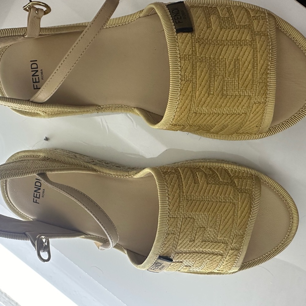 Fendi Women's Platform Espadrille Sandals Zucca Raffia